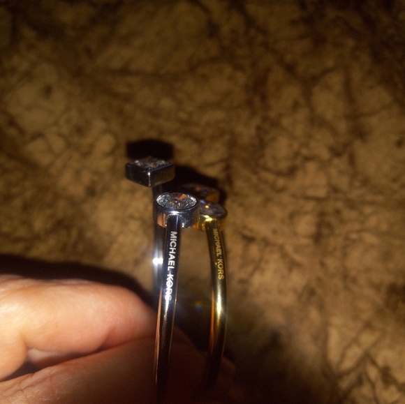 Michael Kors Park Avenue Bracelets - Picture 4 of 4